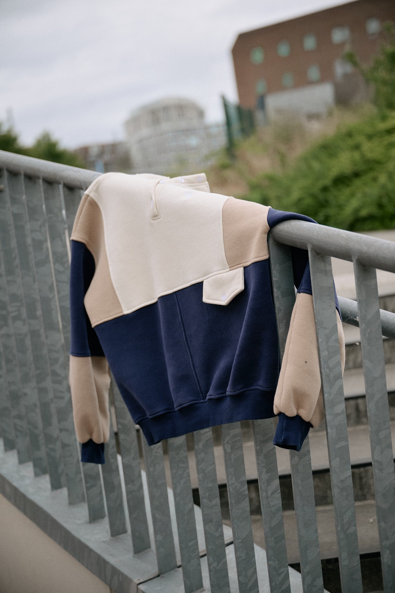 Royal Sweater - Blue/Beige/Creme
